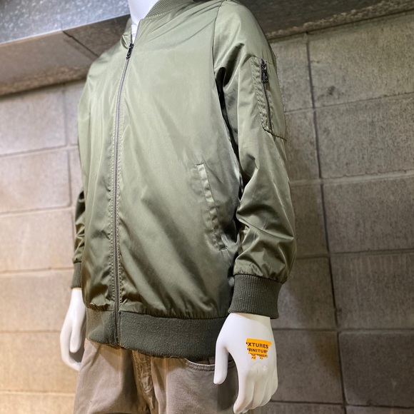 Men’s street wear style jacket - Picture 5 of 5